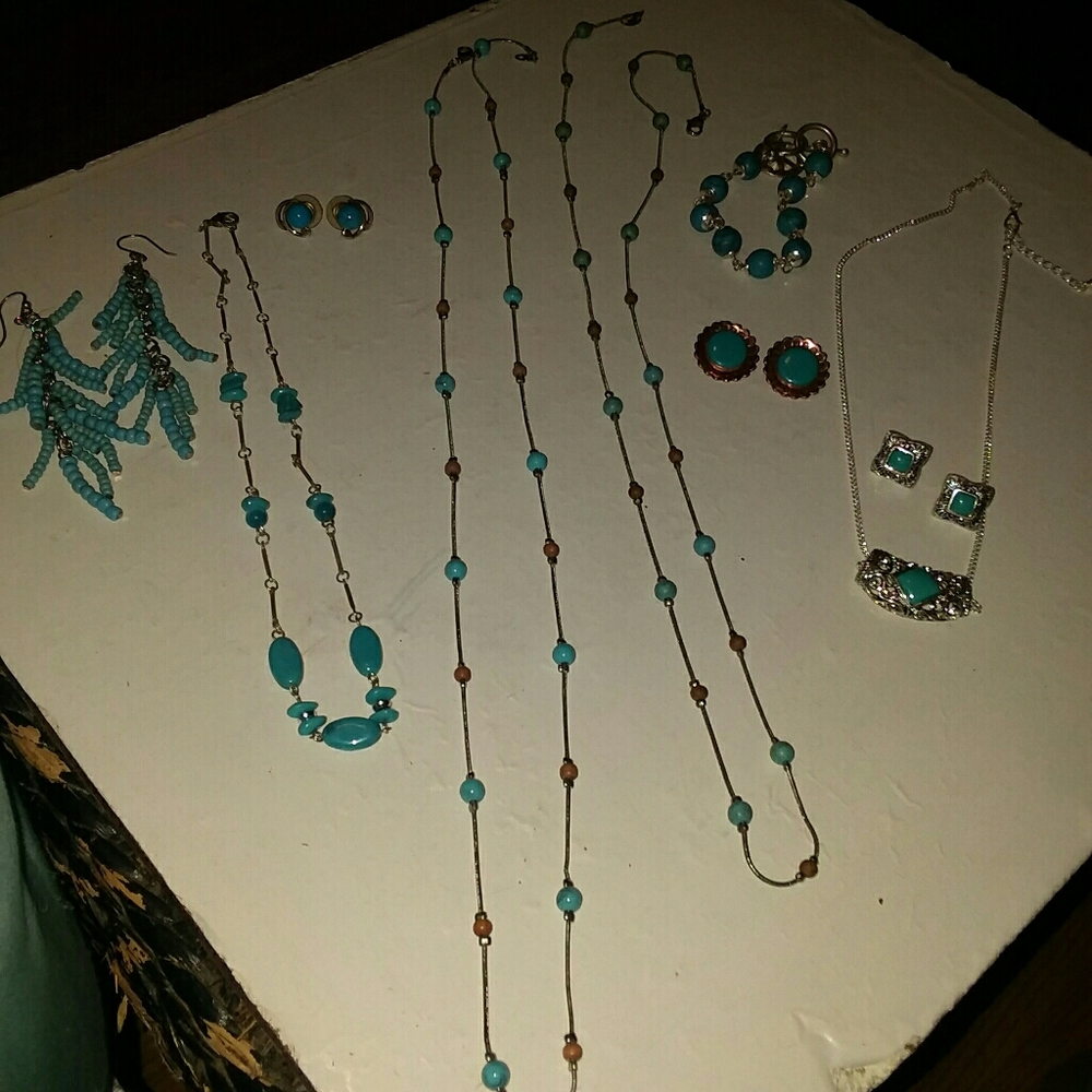 Turquoise jewelry lot